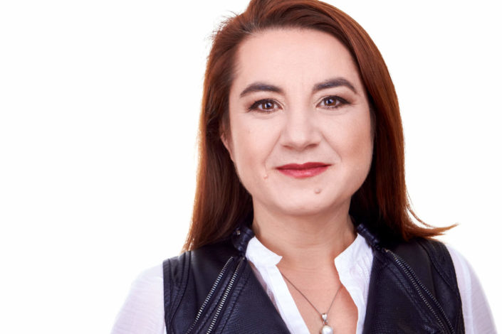 Alina-Coman6790